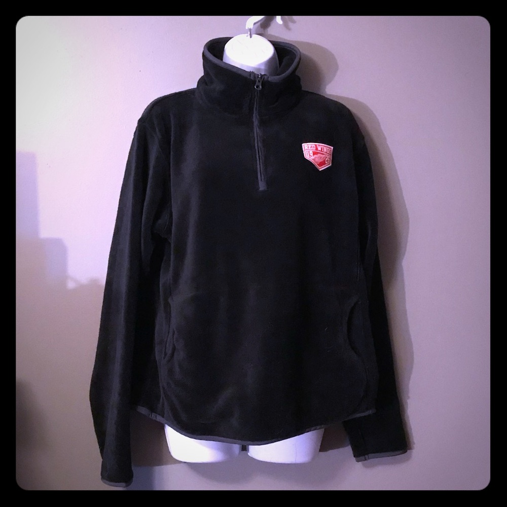 Red Wings pullover